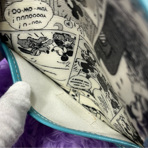 RARE DOONEY & BOURKE Women’s DISNEY Mickey Comics Wristlet/Wallet/Clutch - Picture 10 of 16